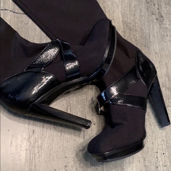 Michael Kors Black Allister Boots - Picture 7 of 16